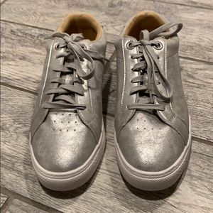 Time and Tru Sneakers
